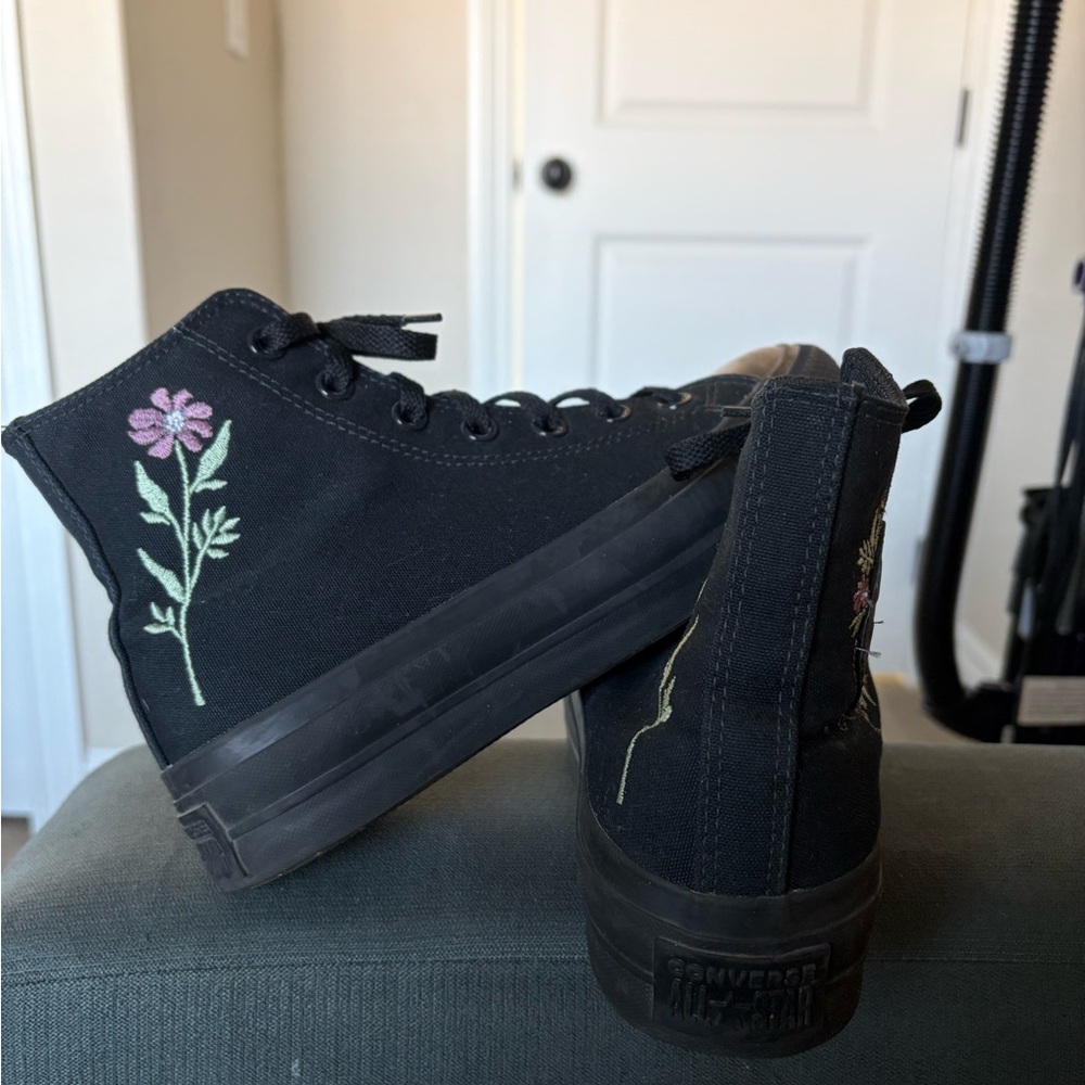Custom Platform Chuck Taylor Allstars - Picture 5 of 7